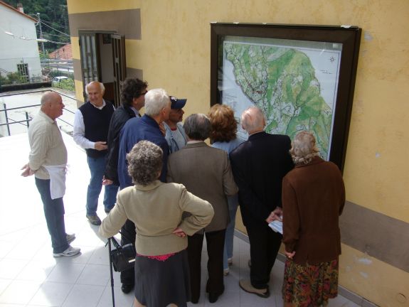 album/inaugurazione_mappa_17_05_2010/inaugurazione_mappa_17_05_2010_10.jpg