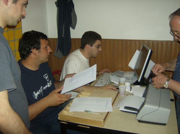 album/sagra_ravioli_2008_venerdi_lavoranti/sagra_ravioli_2008_venerdi_lavoranti_09.jpg