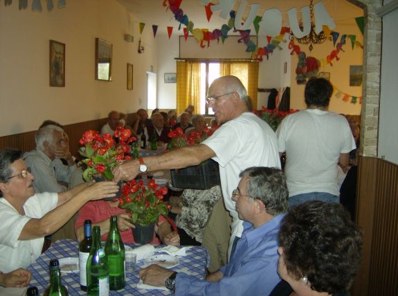 album/settembre_verde_14_10_2007/fiori_per_le_signore_1.jpg